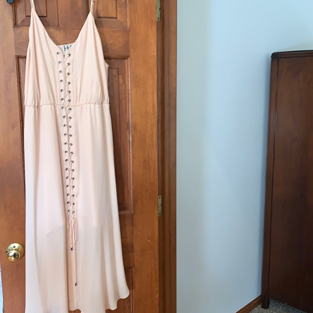 NWOT Haute Hippie silk sundress with lace up detail on front 3/4 lined szL nude